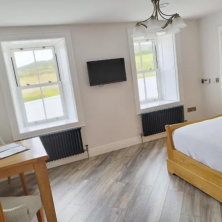 Biddy Bans Luxury Self-Catering Apartments 3*